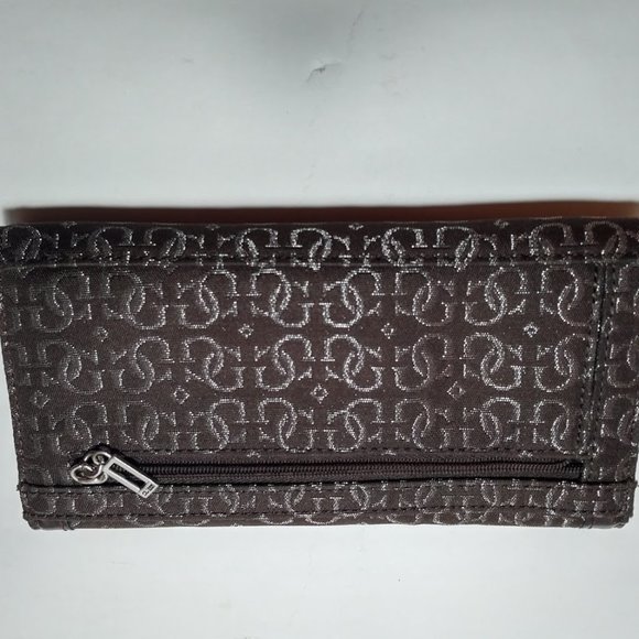 Guess Clutch Wallet - Picture 2 of 4